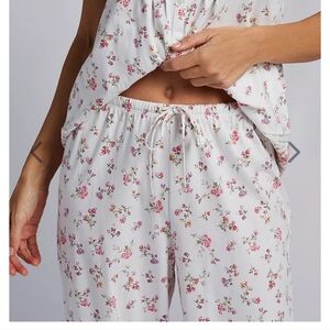 Arizona Jean Company Pink Floral Pajama Set